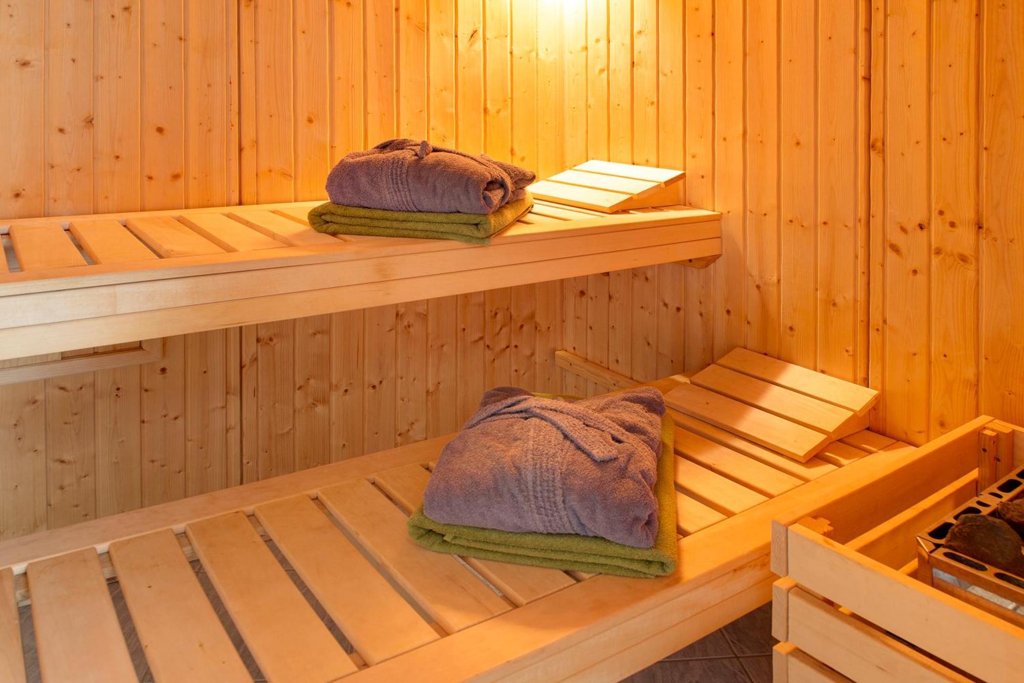 Spawo Mit Sauna Und Whirpool بفولندورف المظهر الخارجي الصورة