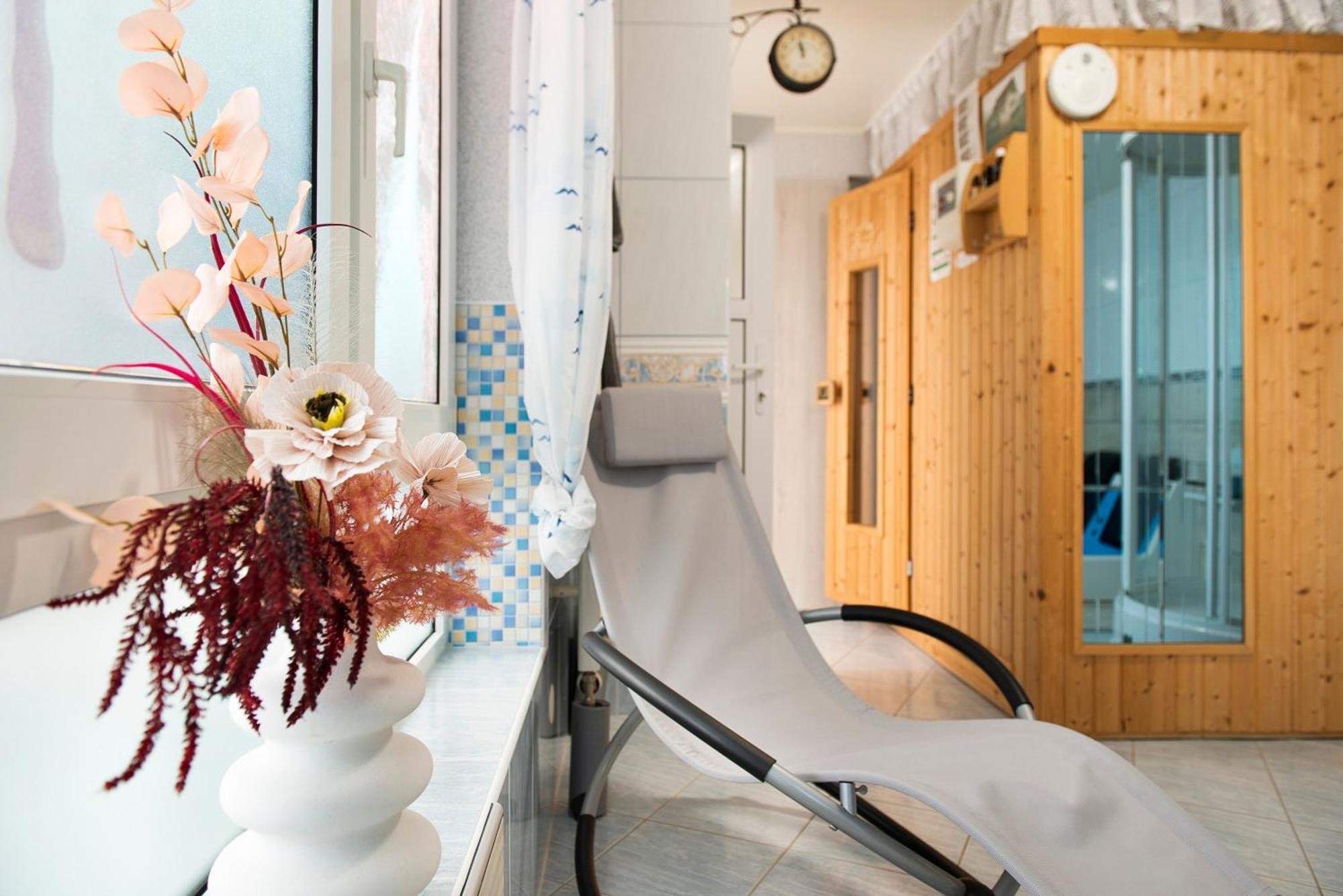 Spawo Mit Sauna Und Whirpool بفولندورف المظهر الخارجي الصورة